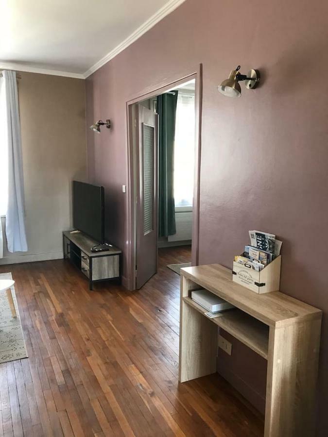 Appartement De Charme En Plein Coeur Du Centre Ville De Compiègne Exterior foto